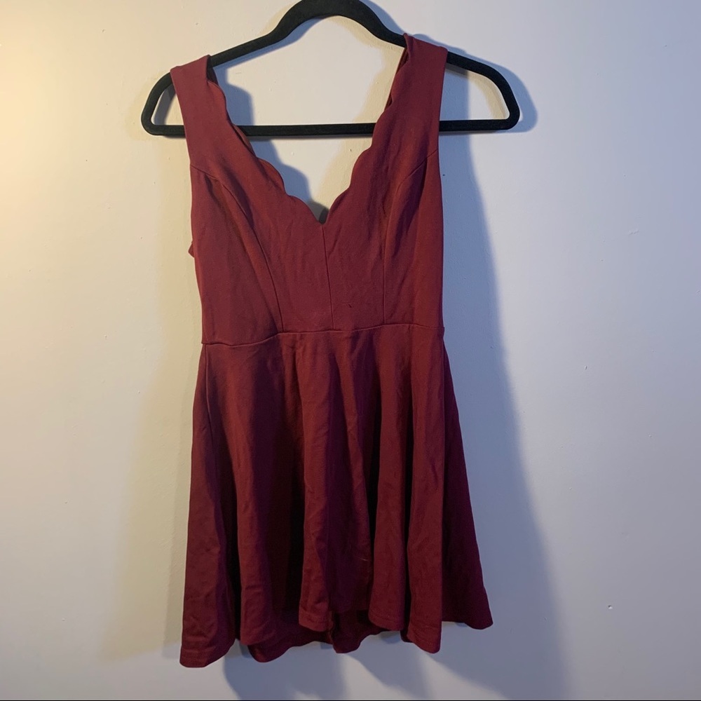 Women’s Burgundy Scalloped V Neck Summer Dress
